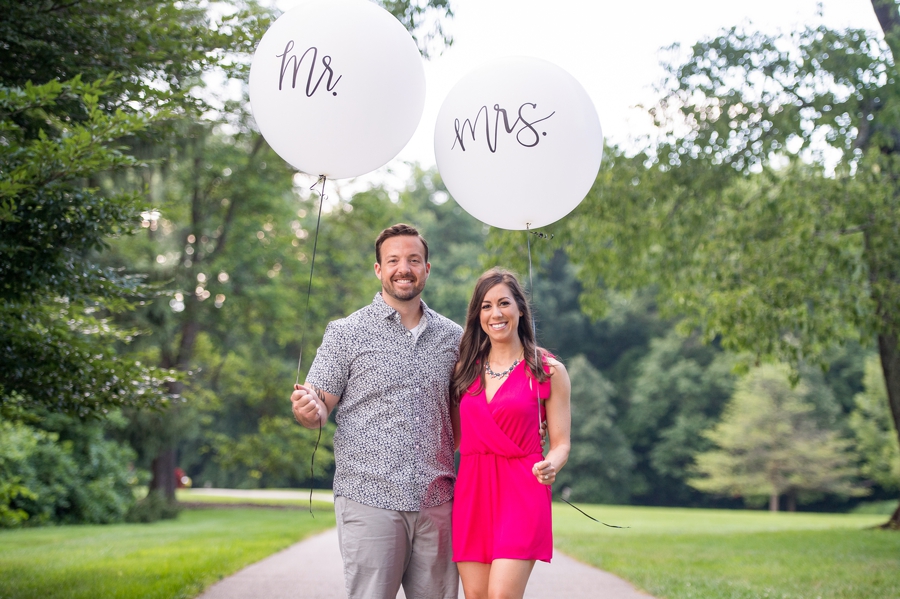 balloons at engagement session 