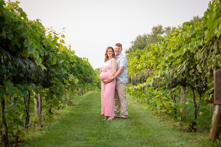 vineyard maternity session