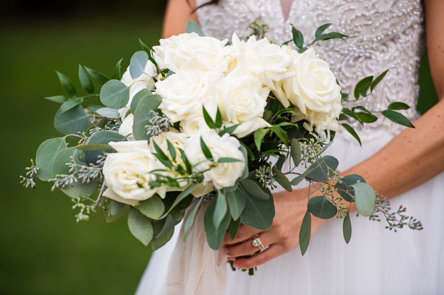 white and green bridal bouquet