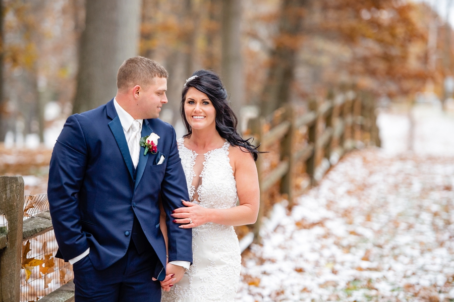 wingfoot lake state park bride and groom portraits 