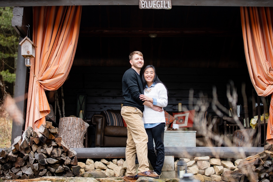 Columbia Woodlands Engagement pictures at bluegill