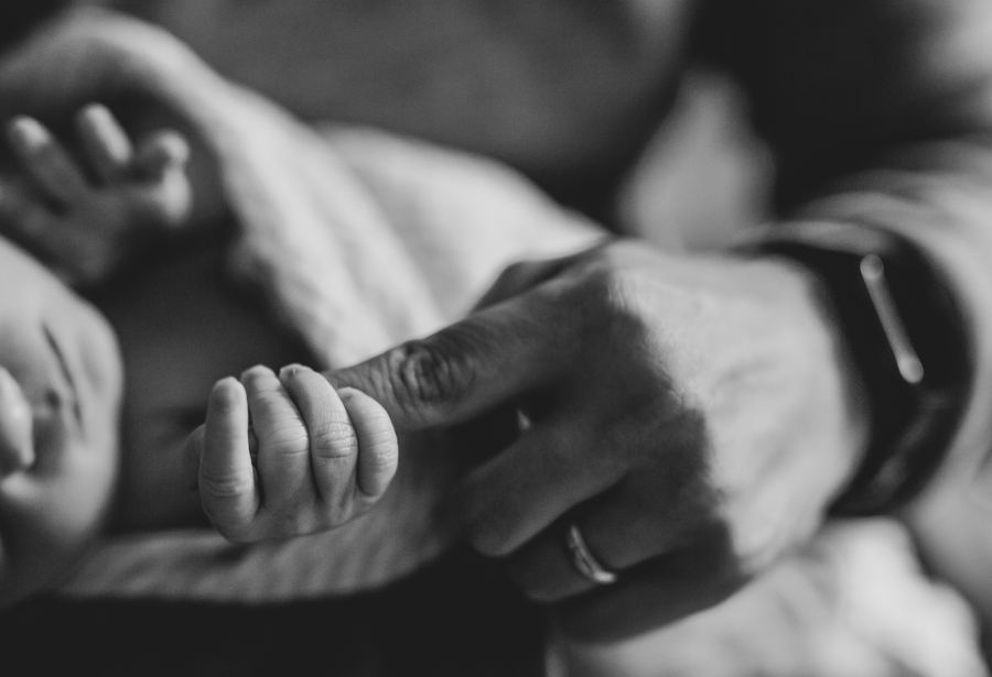 dad and baby newborn lifestyle session 
