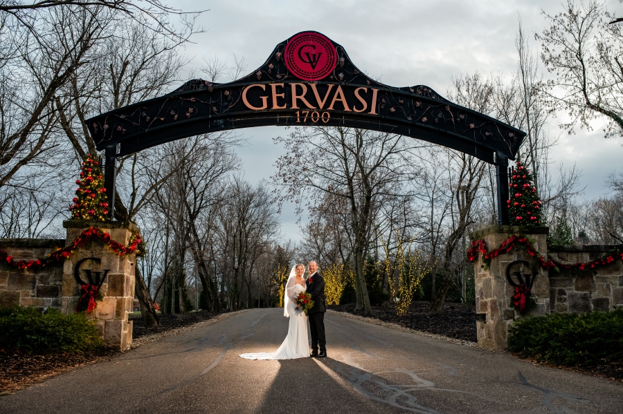 Gervasi Vineyard Winter Wedding Canton, OH