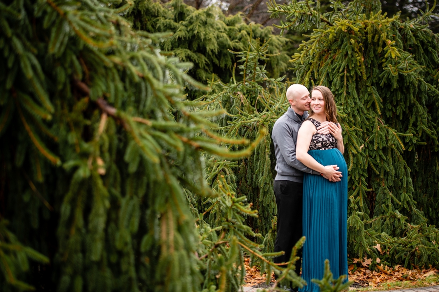 Winter Akron Maternity Session at Seiberling Nature Realm
