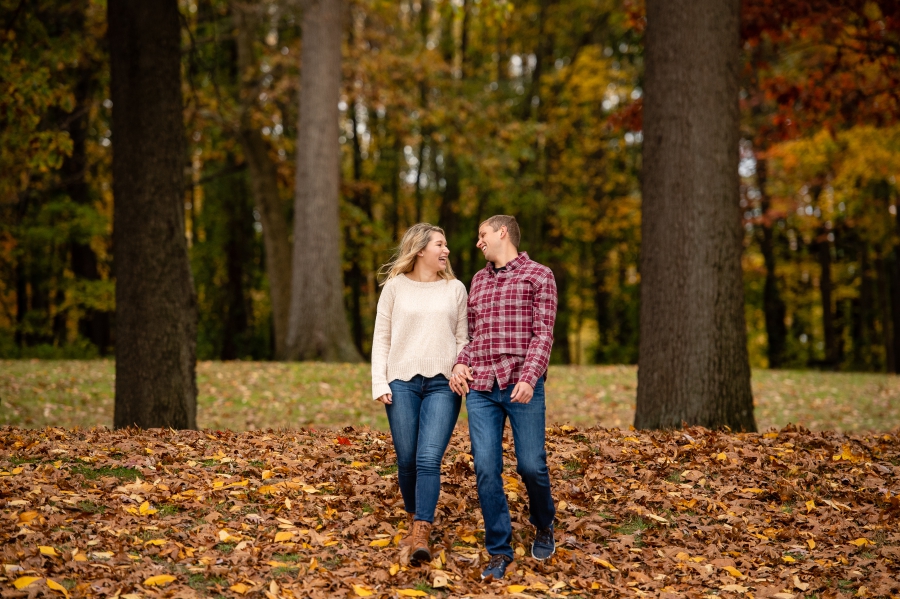 Fall engagement session at portage lakes 