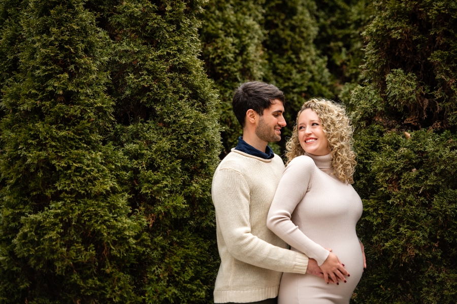 maternity photos in winter