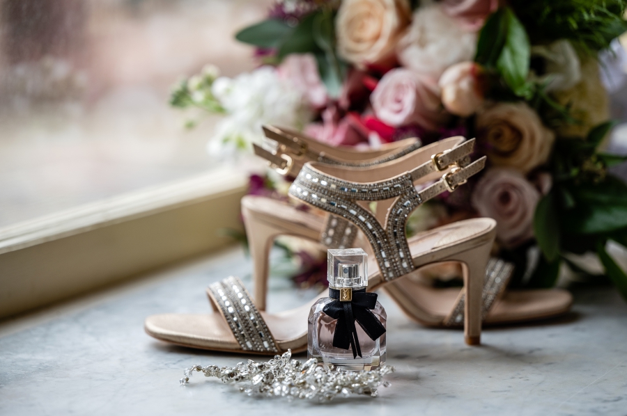 wedding shoes gold 
