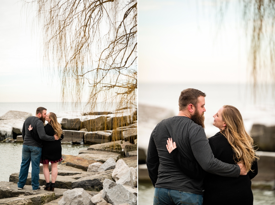 cleveland Edgewater Beach Engagement Session 
