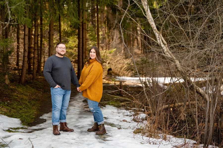 Wintertime  Cuyahoga Valley National Park Engagement Session