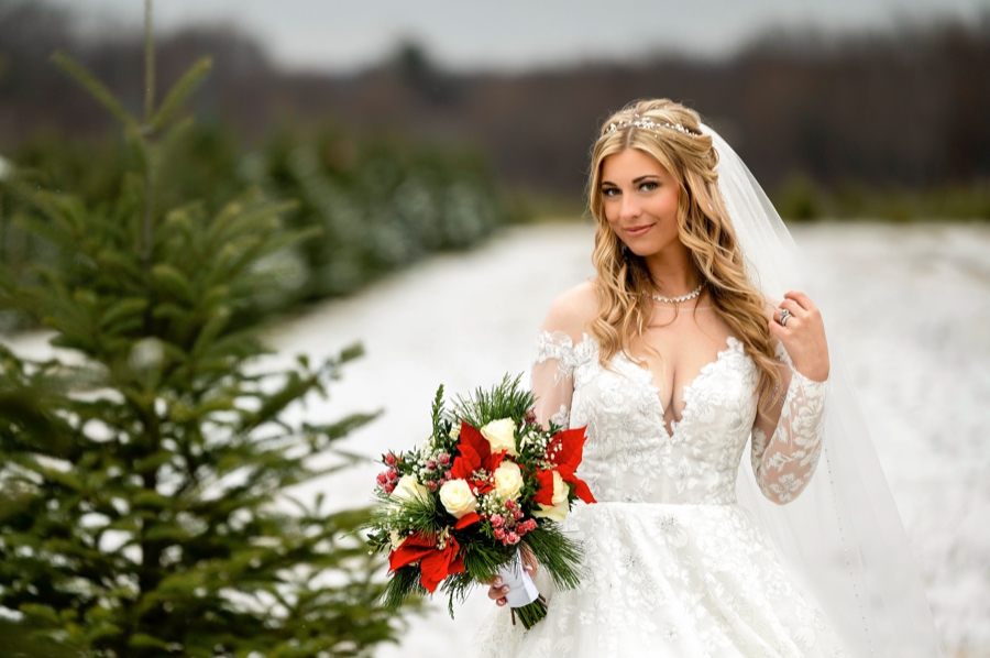 Christmas wedding in Youngstown 