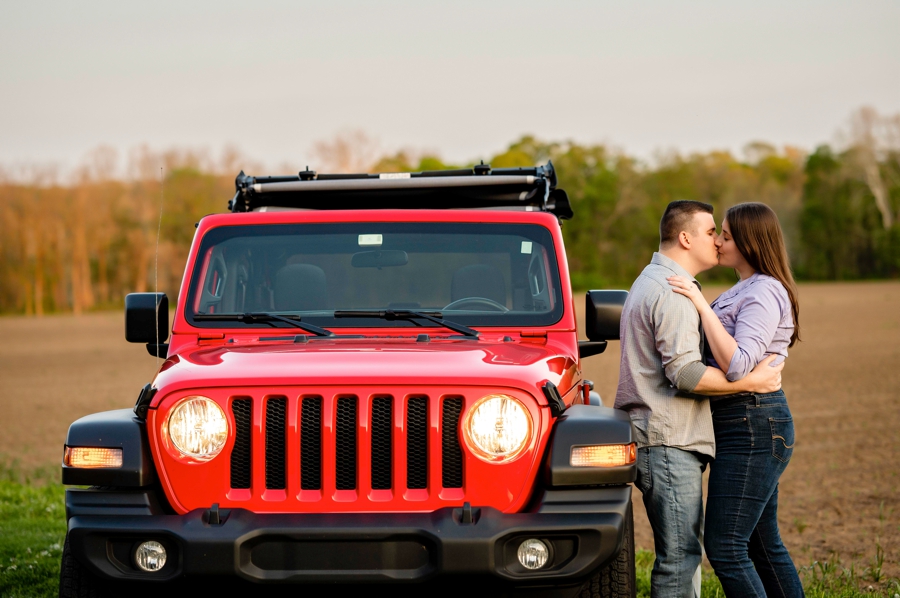 engagement session with jeep 