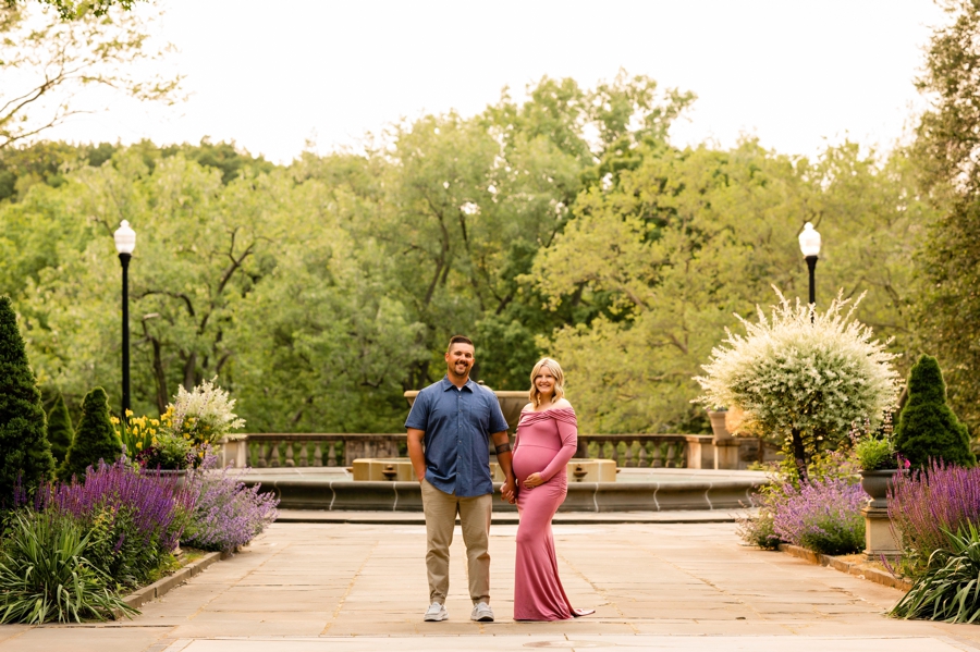 cultural gardens Cleveland Maternity Session 